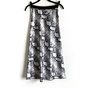 NWT Pink VS Collab Knit Riot Snake Like Print Satin Skirt Size xs